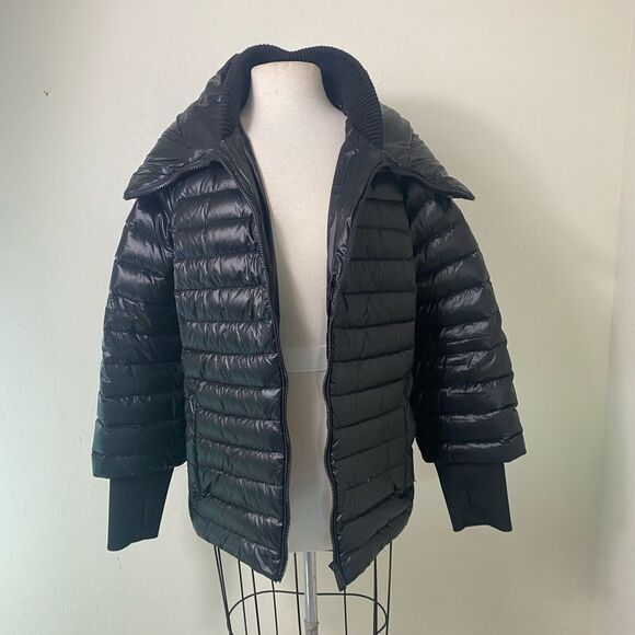 Women's Calvin Klein Black Puffer Jacket with hood Down Filling - Picture 4 of 8